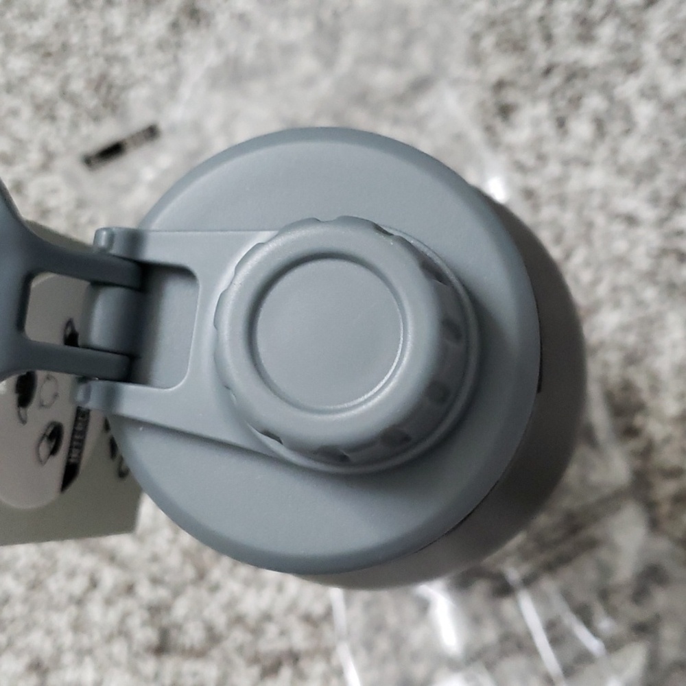 Adidas 1L Stainless Steel Bottle Black - Picture 6 of 7